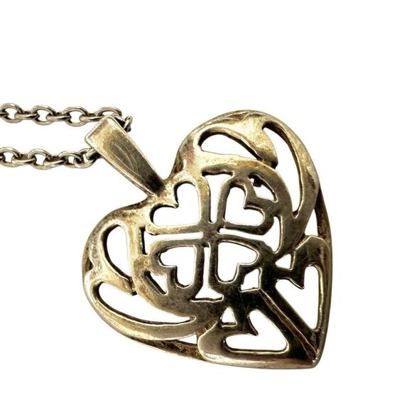 Sterling Silver Filigree Heart pendant Necklace - Picture 9 of 9